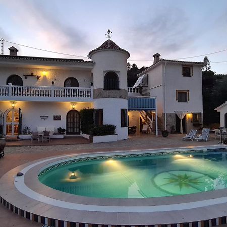 לינה וארוחת בוקר Alcaucín Casa Estrella De Salia מראה חיצוני תמונה