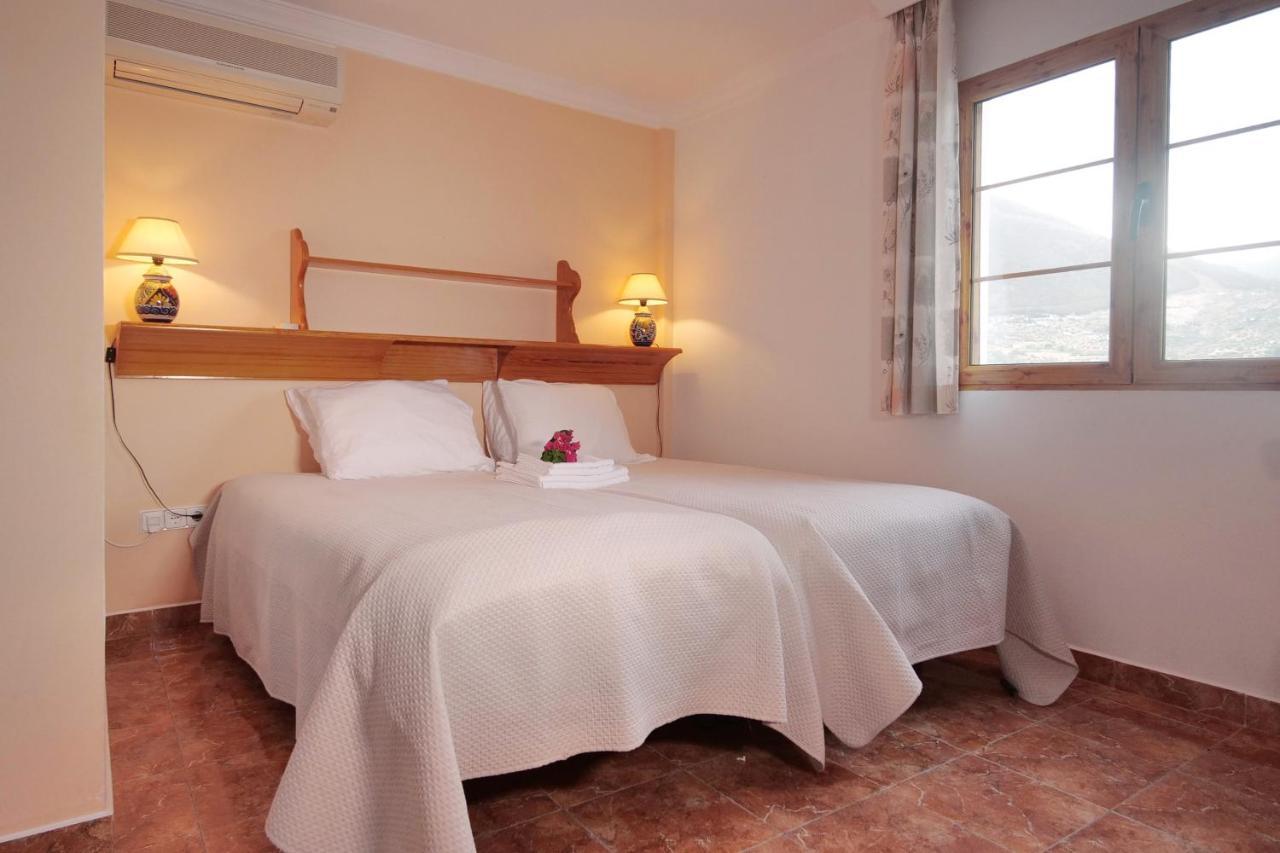 לינה וארוחת בוקר Alcaucín Casa Estrella De Salia מראה חיצוני תמונה